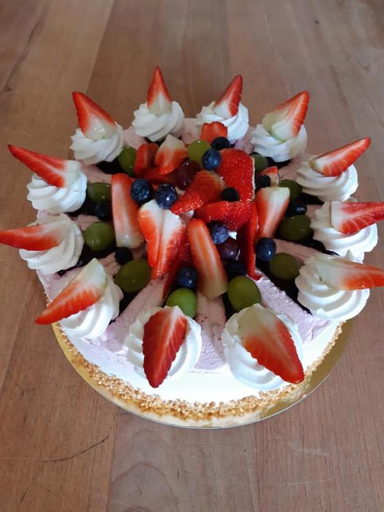 Ovocná jogurtová torta