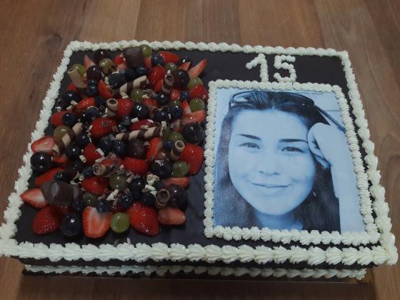 torta s obrázkom a ovocím 2x A4