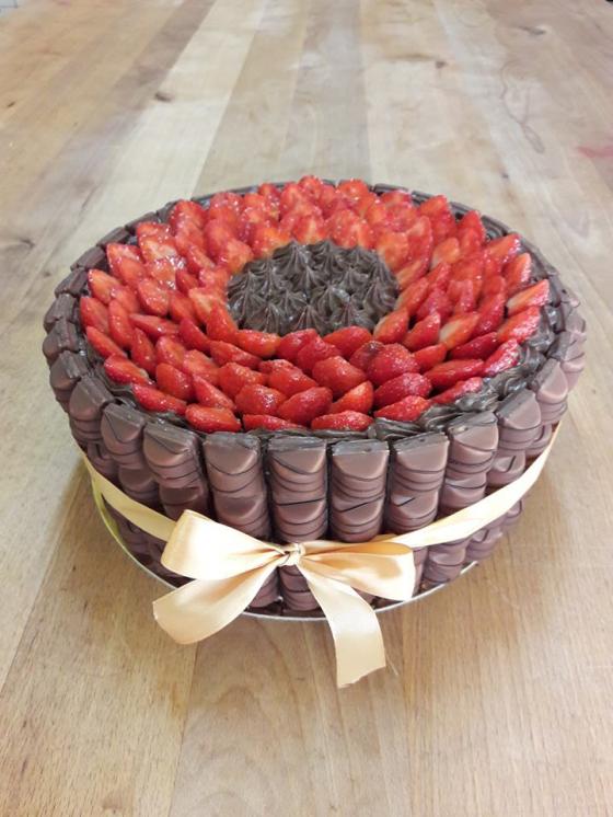 Jahodová torta s kinder buenom